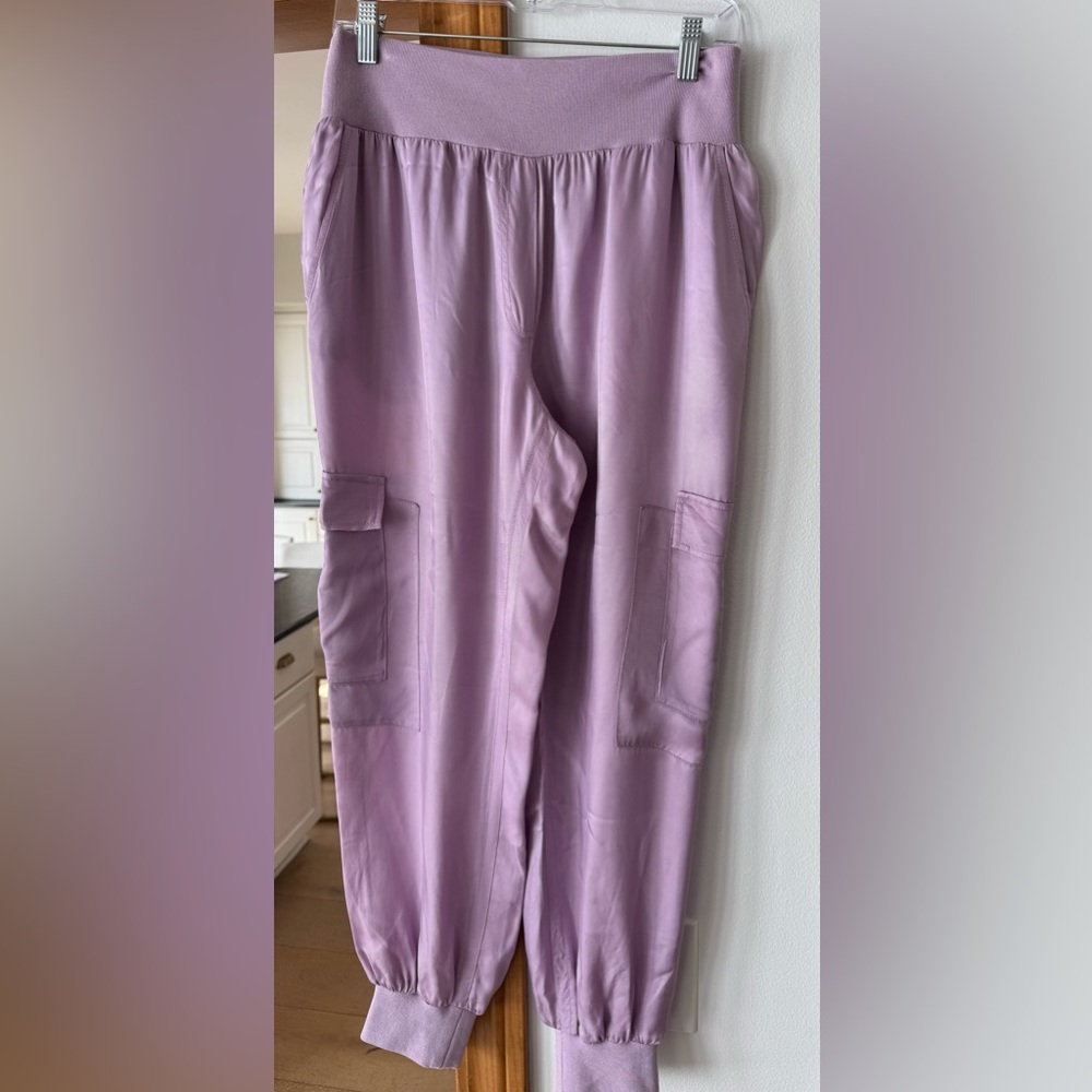 ☀️Cinq a Sept GILES JOGGER PANT pale iris lavendar Size Medium